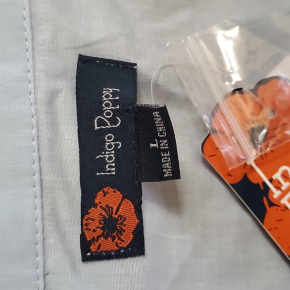 Nwt fun collared button down shirt - Picture 3 of 6